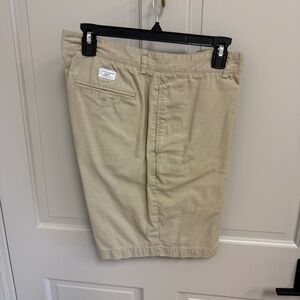 Men's Vineyard Vines Khaki Breaker Short, Size 34